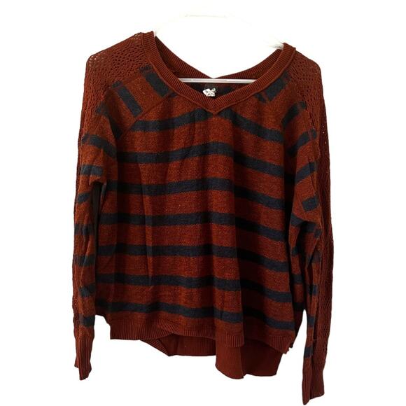 Free People Size Small We The Free Top Brown Stripe Long Sleeve Knit Casual flaw - Picture 1 of 9